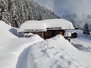 Einmalige Gelegenheit - Maisäss mit seltener Zweitwohnsitzwidmung  Bild 3