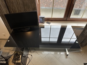 Computer Schreibtisch aus Glas Bild 1