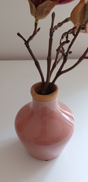 Rosa Vase im Shabby Chic-Stil mit Dekoblumen Bild 2
