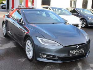 Tesla Model S Bild 2