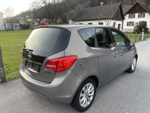 Opel Meriva 2012 Bild 2