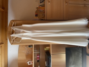 Hochzeitskleid Joop! inkl. Brautschleier Bild 5