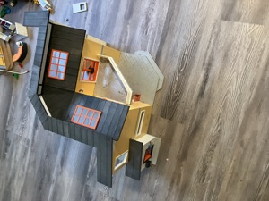 Playmobil mehrere Häuser und Spielsachen Bild 5