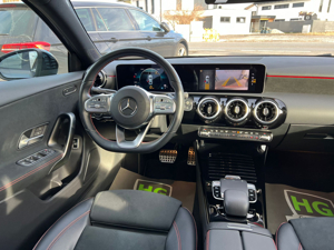 Mercedes Benz A200 Limousine AMG Automatik Panoramdach Bild 4