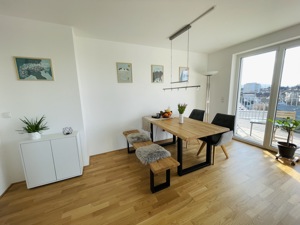 Zimmer in 2er-WG in wunderschöner Wohnung mit Bergblick (befristet) Bild 1