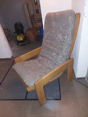 Holzstühle Bild 2