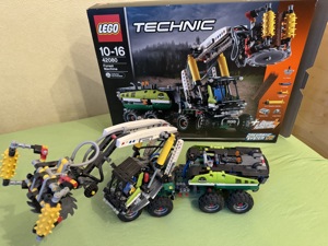 Verkaufen Technic Lego Forest Maschine  Bild 2
