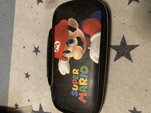 Nintendo Switch Tasche Super Mario Motiv Bild 1