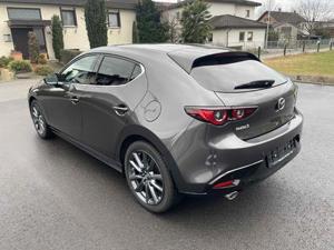 Mazda 3 2023 Bild 2