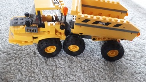 LEGO Baufahrzeug Bild 3