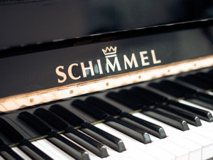 Schimmel Klavier, Qualität made in Germany! Kostenlose Lieferung in ganz Vorarlberg (*) Bild 1
