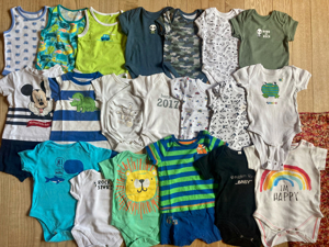 Babykleidung Gr.56-92 Bodys, T-shirts, Hose, Pulli Jacken, Pyjama Schlafoverall, Kappen Bild 2