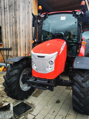 Traktor McComick X5.085  Neu Vorarlberg Bild 2