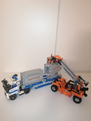 Lego Technik Cargo Set Bild 3