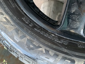 Alufelgen mit Reifen zu verkaufen Bild 3
