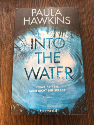 Into the water, Paula Hawkins