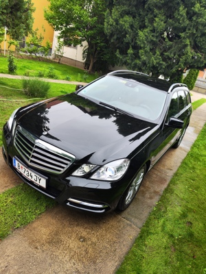 Mercedes E220 7G-TRONIC  Bild 3