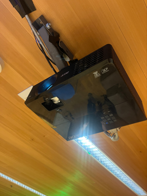 Acer Beamer X1210K Dlp Projektor Bild 3