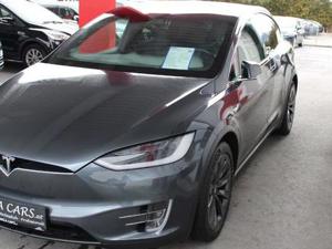 Tesla Model X Bild 1