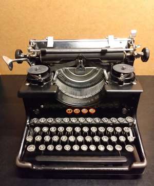 Torpedo Schreibmaschine aus den 1920er Jahren - Liebhaberstück Bild 2