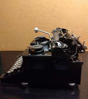 Torpedo Schreibmaschine aus den 1920er Jahren - Liebhaberstück Bild 3