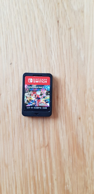 Nintendo Switch und Zubehör Bild 8