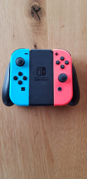 Nintendo Switch und Zubehör Bild 5