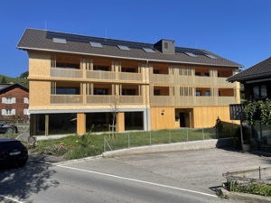 Wertvollholzhaus 3-Zimmer-Wohnung mit Balkon