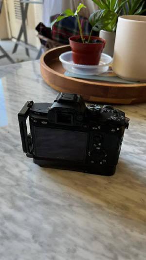 Sony Alpha a7 III Mirrorless Digital Camera Bild 3