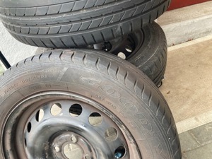 Felgen mit Reifen für Dacia Bild 1