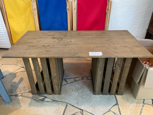 Holztisch für Wohnzimmer