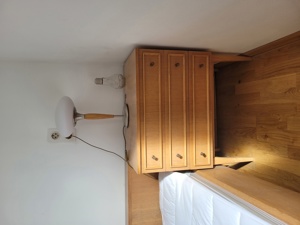 Doppelbett Bett Holzbett 180 cm mit 2 Nachtkästchen, Matratzen und Lattenrost Bild 2