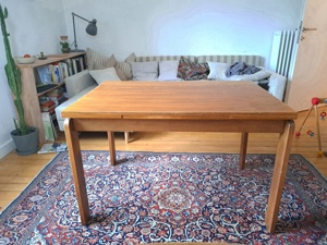 Holztisch (Furnier) ausziehbar