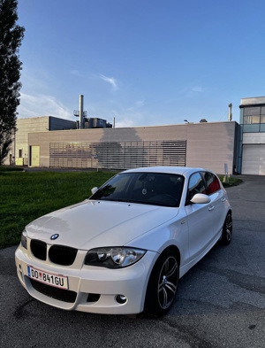 BMW e87 118d Bild 2