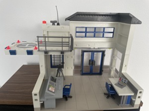 Playmobil Polizeistation komplett Bild 2