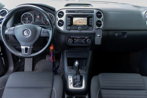 VW Tiguan 2,0 TDI BMT 4Motion Sport 7G DSG Sport Top Zustand! Bild 8