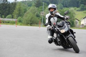 Motorrad Fahrtechnik Training Bild 1