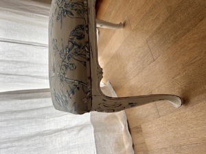 Schöner alter Sessel Holz, Stoff und Wiener Geflecht mit passendem Hocker Bild 4