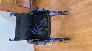 Rollstuhl extrabreit Bild 2