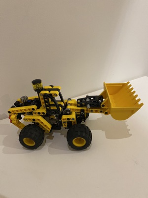 Lego technic radlader 8453 Bild 3