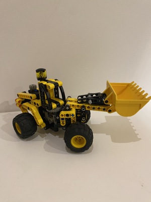 Lego technic radlader 8453 Bild 2