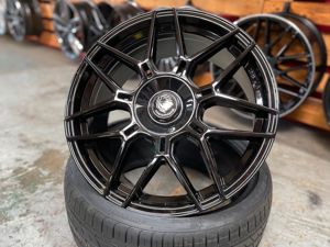 Königsräder - KR2   Black Glossy	8,5J x 19 Zoll ET45 LK5x112-120 NB72,6 NEU & SALE