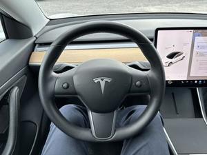 Tesla Model 3 Bild 12