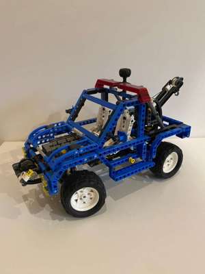 LEGO TECHNIC allrad Geländewagen 8435 Bild 1