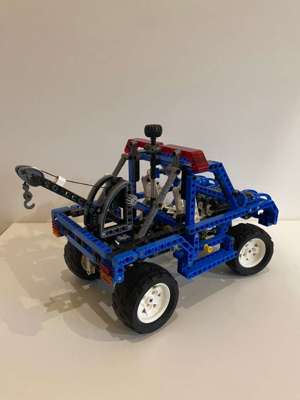 LEGO TECHNIC allrad Geländewagen 8435 Bild 4