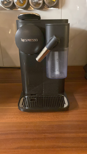 Nespresso Kaffeemaschine Bild 1
