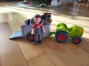 HABA Traktor mit Anhänger, Pferdestall... Bild 1