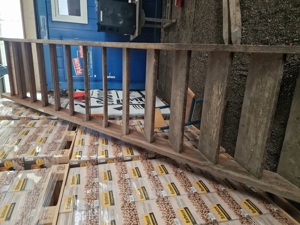 Holz Treppe  Bild 1