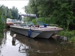 Boot badeboot mit neuem 6 zylinder Mercury mpi motor und z antrieb 220ps Bild 1