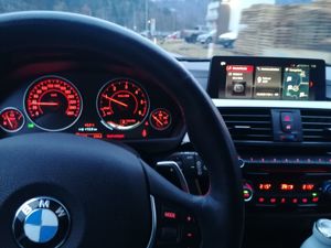 BMW - 320 - Touring Sport - Line Bild 6